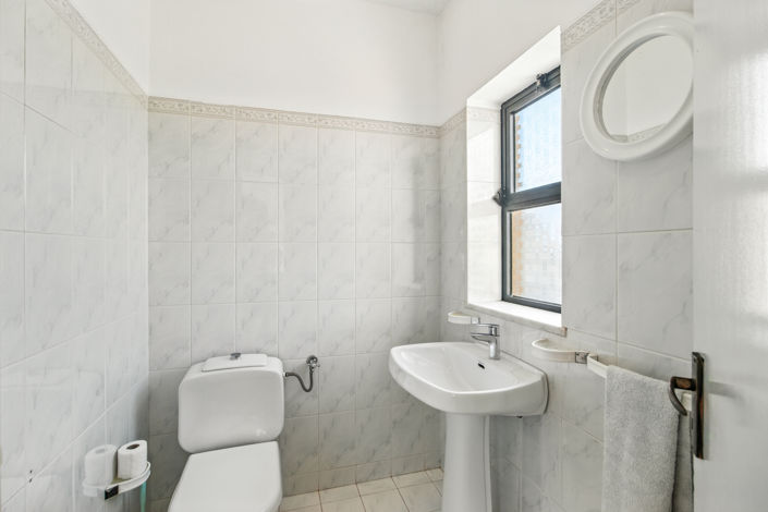 Image No.22-3 Bed Townhouse for sale