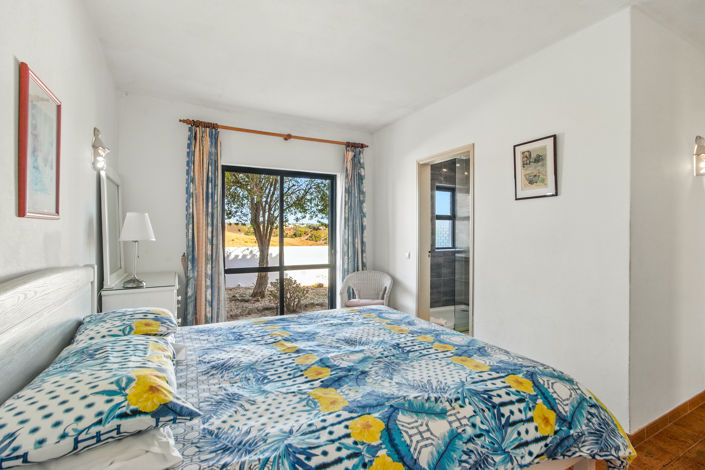 Image No.23-3 Bed Townhouse for sale