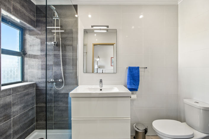 Image No.25-3 Bed Townhouse for sale