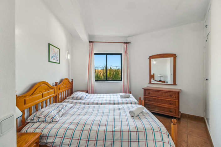 Image No.26-3 Bed Townhouse for sale