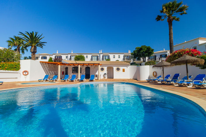 Image No.42-3 Bed Townhouse for sale