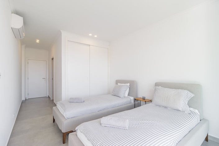 Image No.37-3 Bed Villa for sale