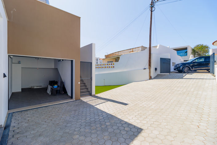 Image No.60-3 Bed Villa for sale