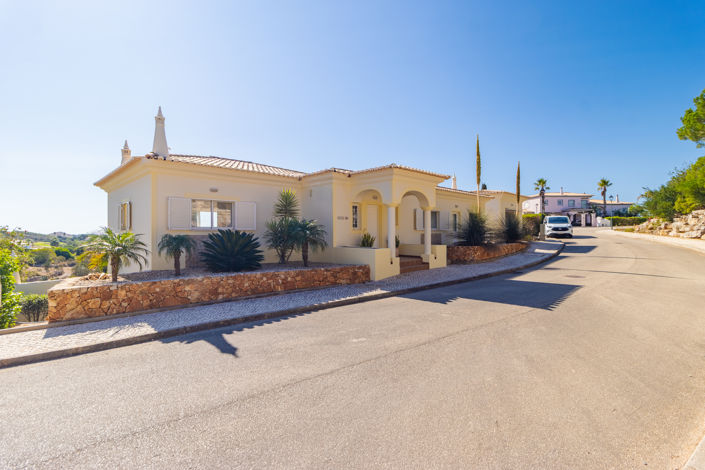 Image No.61-3 Bed Villa for sale