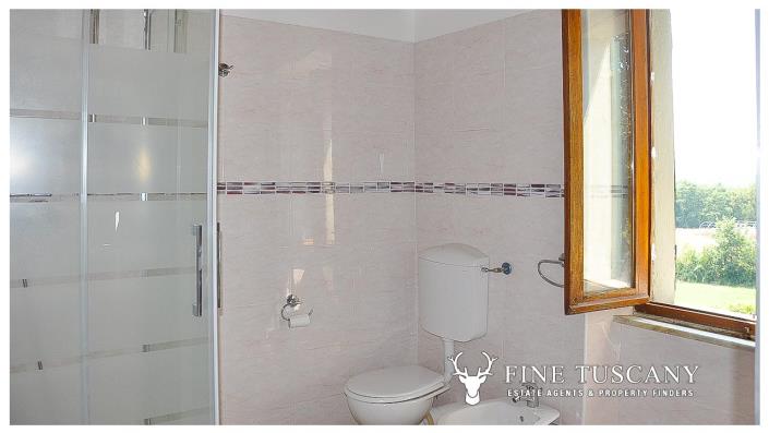 Image No.17-Maison de campagne de 4 chambres à vendre à Chiusdino