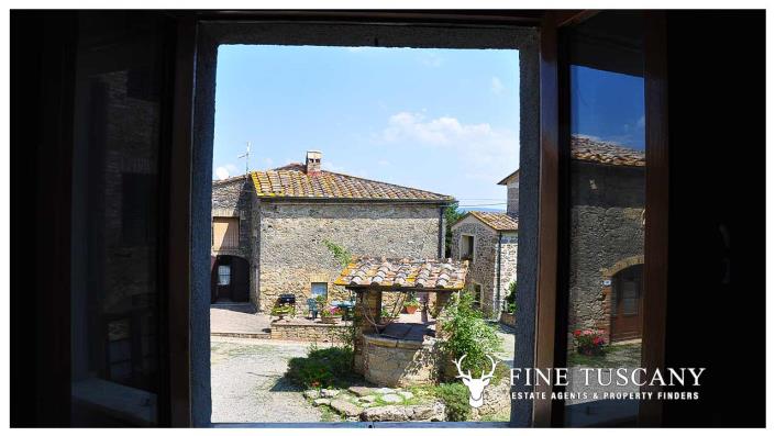 Image No.26-Maison de campagne de 4 chambres à vendre à Chiusdino