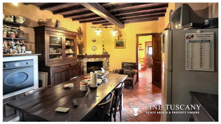 Image No.7-10 Bed Country House for sale