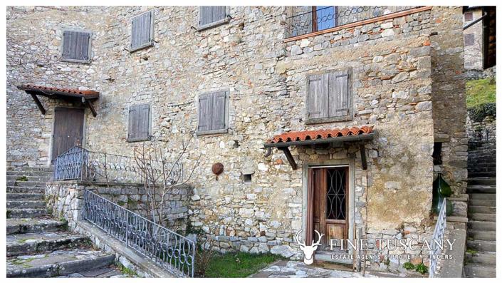 Image No.22-10 Bed Country House for sale