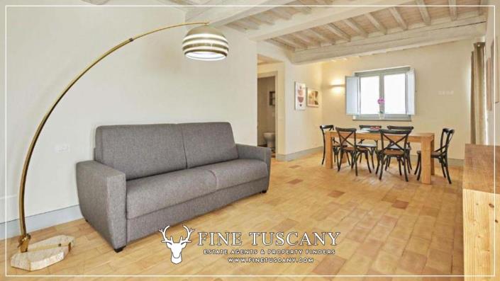 Image No.11-6 Bed Country House for sale