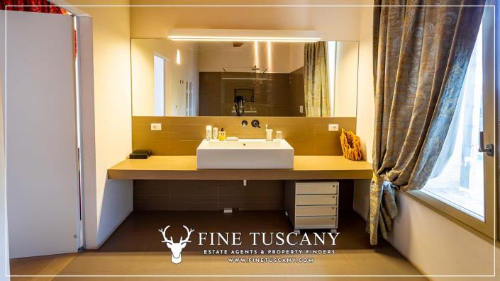 Image No.11-Ferme de 5 chambres à vendre à Volterra