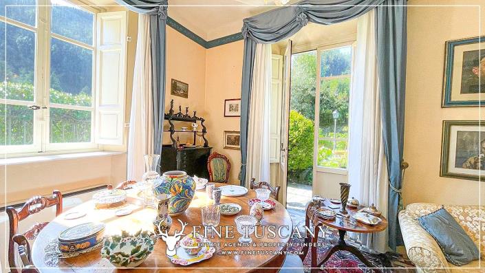 Image No.8-7 Bed House/Villa for sale