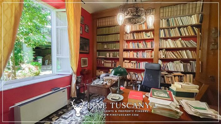 Image No.9-7 Bed House/Villa for sale