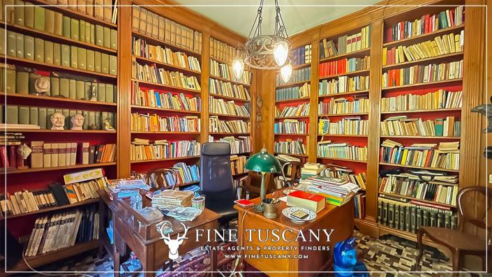 Image No.10-7 Bed House/Villa for sale