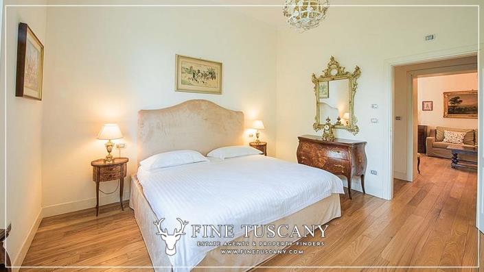 Image No.21-8 Bed Villa for sale