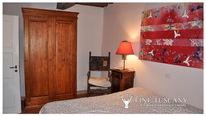 Image No.29-4 Bed Country Property for sale