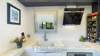 Modern-Villa-with-Garden-and-Pool-for-sale-in-Bientina-Pisa-Tuscany-Italy-8