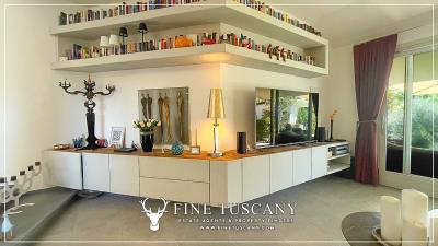 Modern-Villa-with-Garden-and-Pool-for-sale-in-Bientina-Pisa-Tuscany-Italy-10