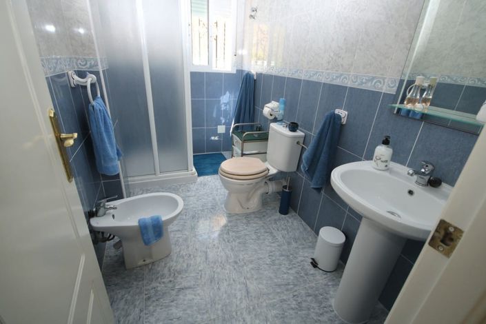 Image No.21-3 Bed Villa for sale