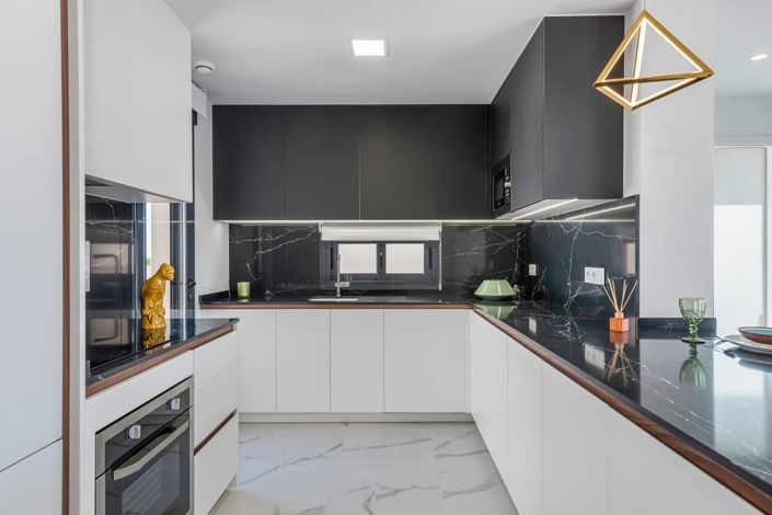 Image No.12-3 Bed Apartment for sale