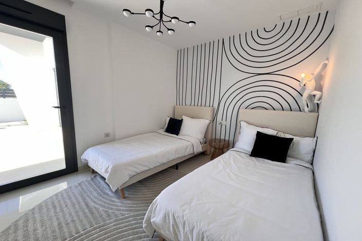 Image No.14-3 Bed Villa for sale