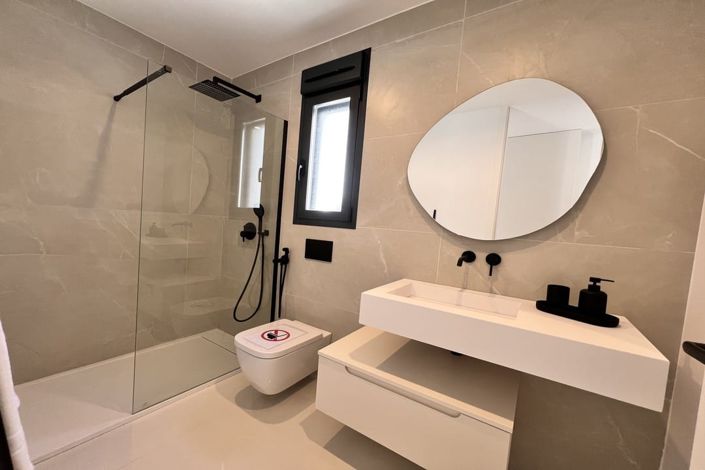 Image No.20-3 Bed Villa for sale