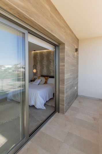 Image No.29-3 Bed Villa for sale