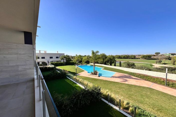 Image No.8-3 Bed Apartment for sale