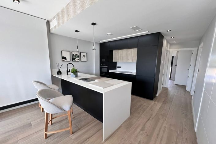 Image No.11-3 Bed Apartment for sale