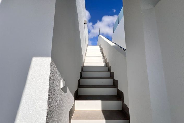 Image No.19-3 Bed Apartment for sale