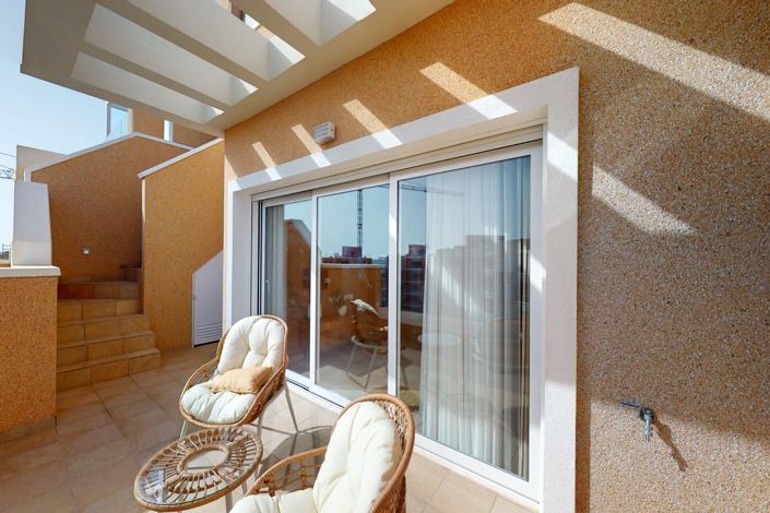 Image No.8-3 Bed Apartment for sale