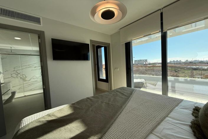 Image No.13-3 Bed Villa for sale