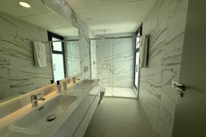 Image No.21-3 Bed Villa for sale