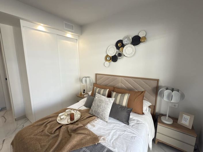 Image No.14-2 Bed Apartment for sale