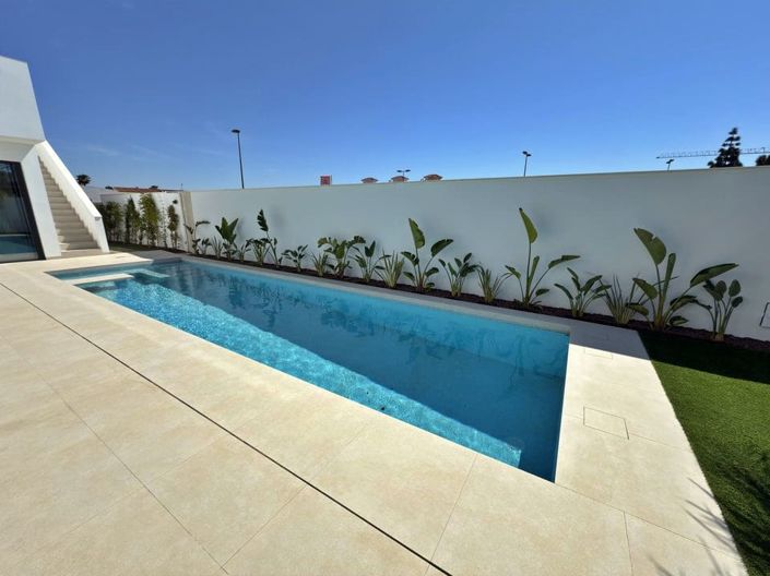 Image No.12-3 Bed Villa for sale