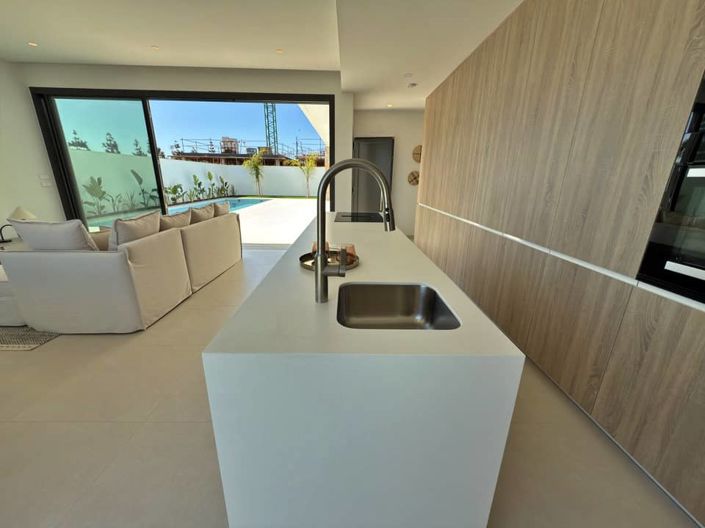 Image No.20-3 Bed Villa for sale