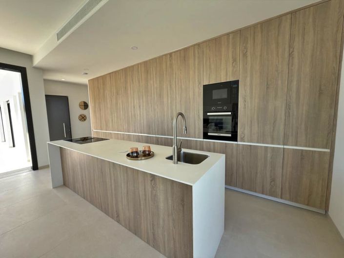 Image No.21-3 Bed Villa for sale