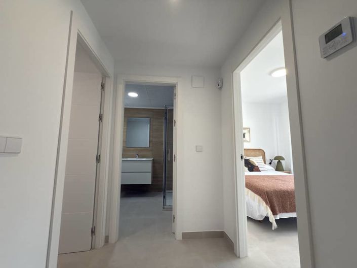 Image No.18-2 Bed Townhouse for sale