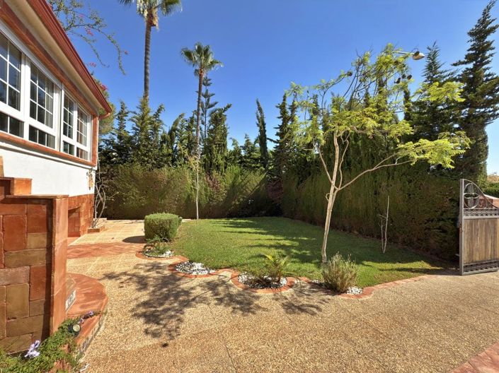 Image No.2-Villa de 4 chambres à vendre à Villamartin