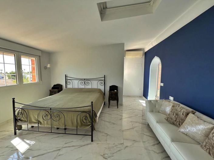 Image No.26-Villa de 4 chambres à vendre à Villamartin