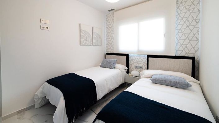 Image No.20-2 Bed Apartment for sale