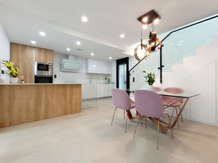 Image No.6-3 Bed Villa for sale