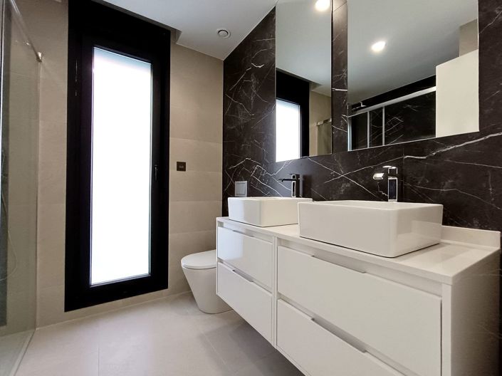 Image No.7-3 Bed Villa for sale