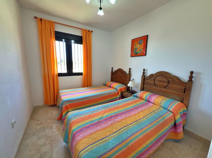 Image No.18-3 Bed Apartment for sale