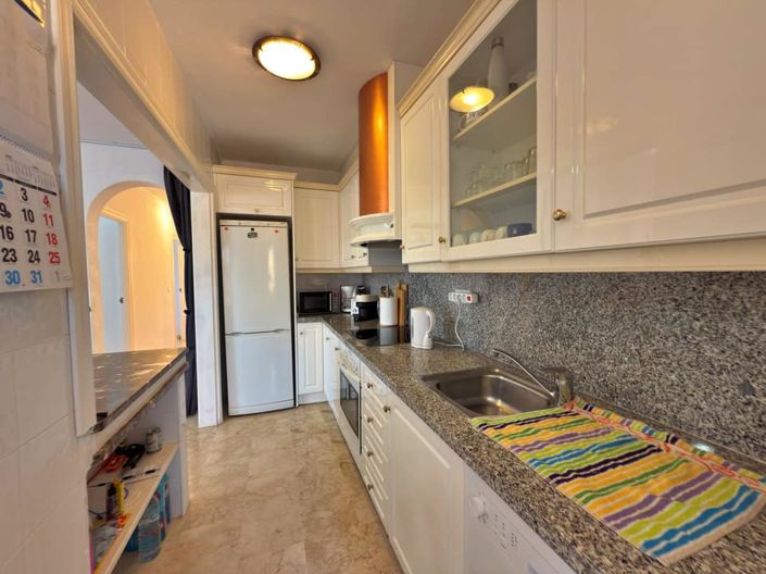 Image No.29-3 Bed Apartment for sale