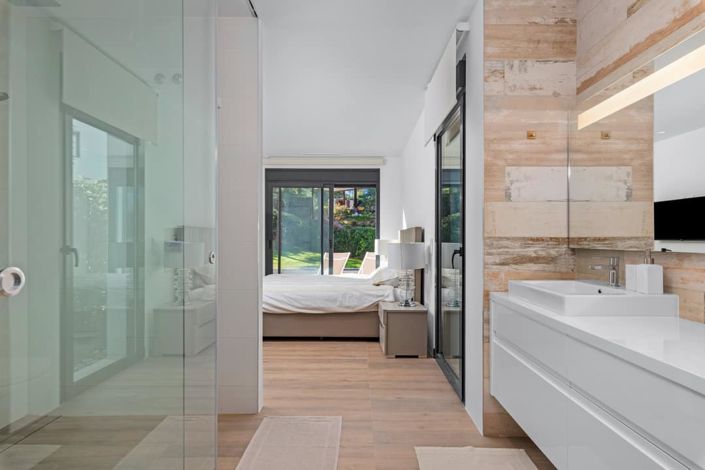 Image No.27-3 Bed Villa for sale