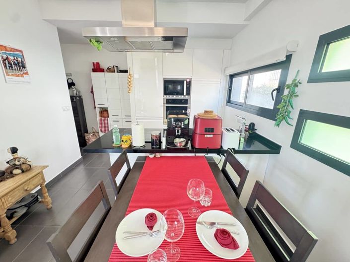 Image No.7-2 Bed Bungalow for sale