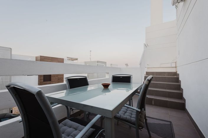 Image No.28-2 Bed Apartment for sale