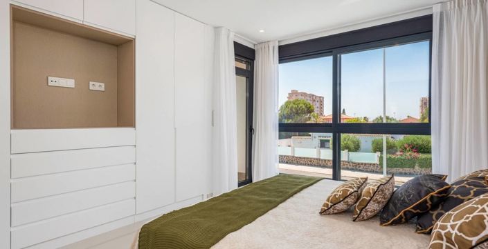 Image No.16-4 Bed Villa for sale