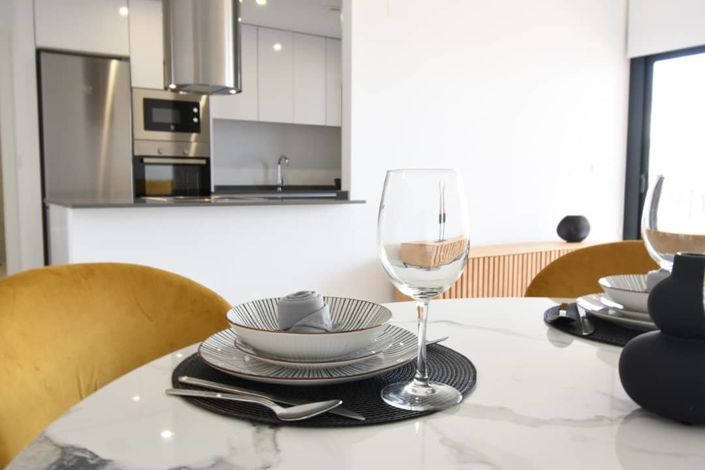 Image No.7-2 Bed Apartment for sale