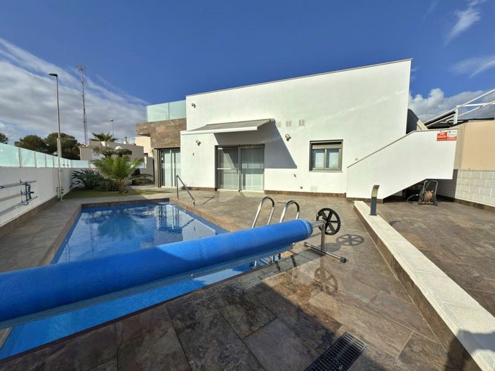 Image No.4-Villa de 3 chambres à vendre à Villamartin